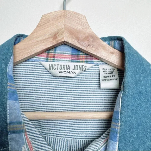 Victoria Jones  Woman 22W Short Sleeve Cotton Button Shirt Embroidery Cottage - Picture 8 of 12